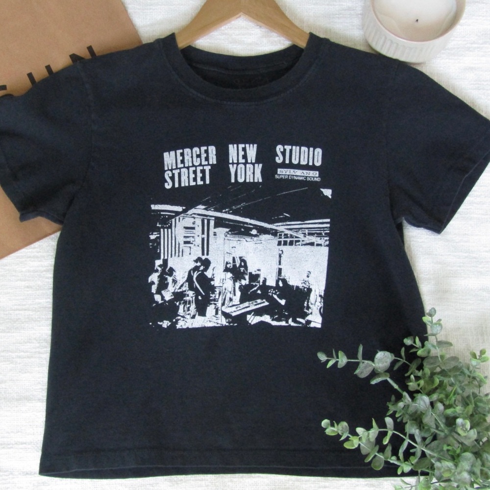 John Galt cropped, black graphic tee in the size one size fits most.